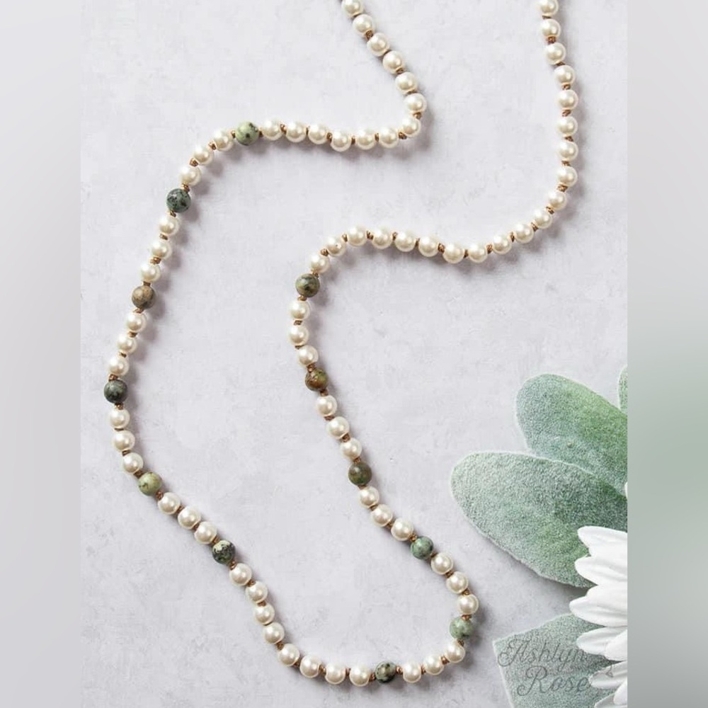 Pearl Beaded Necklace